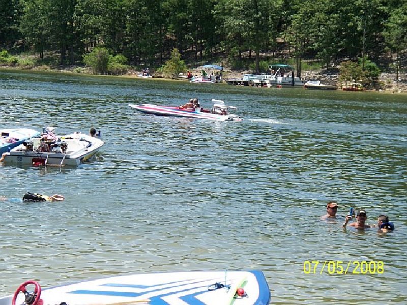 542970081112_0_BG.jpg